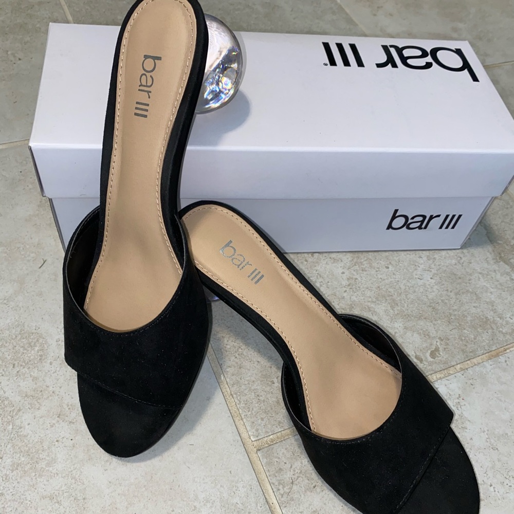 Bar lll balck sandals